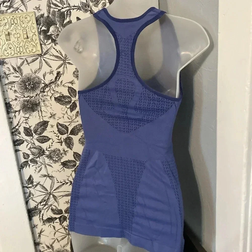 Lululemon tank top - Picture 4 of 5